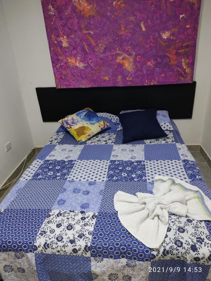 Home To Go Hostal Apartamentos Cali Exterior photo