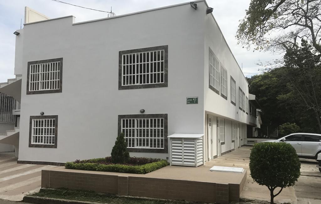 Home To Go Hostal Apartamentos Cali Exterior photo